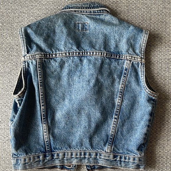 Calvin Klein Jean Vest - Picture 3 of 3
